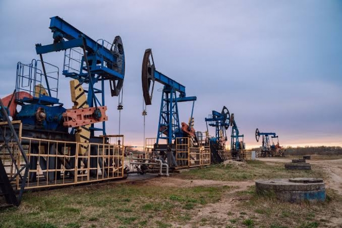 Oil prices extend rise as Iran-Israel conflict escalates