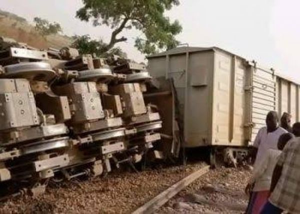 Train with 178 persons onboard derails in Kogi